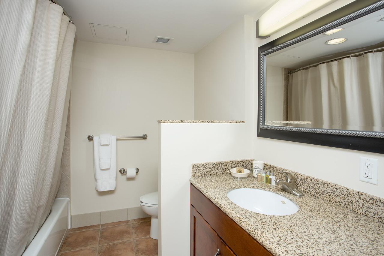 Apartment Moore Suites Salters Gate
